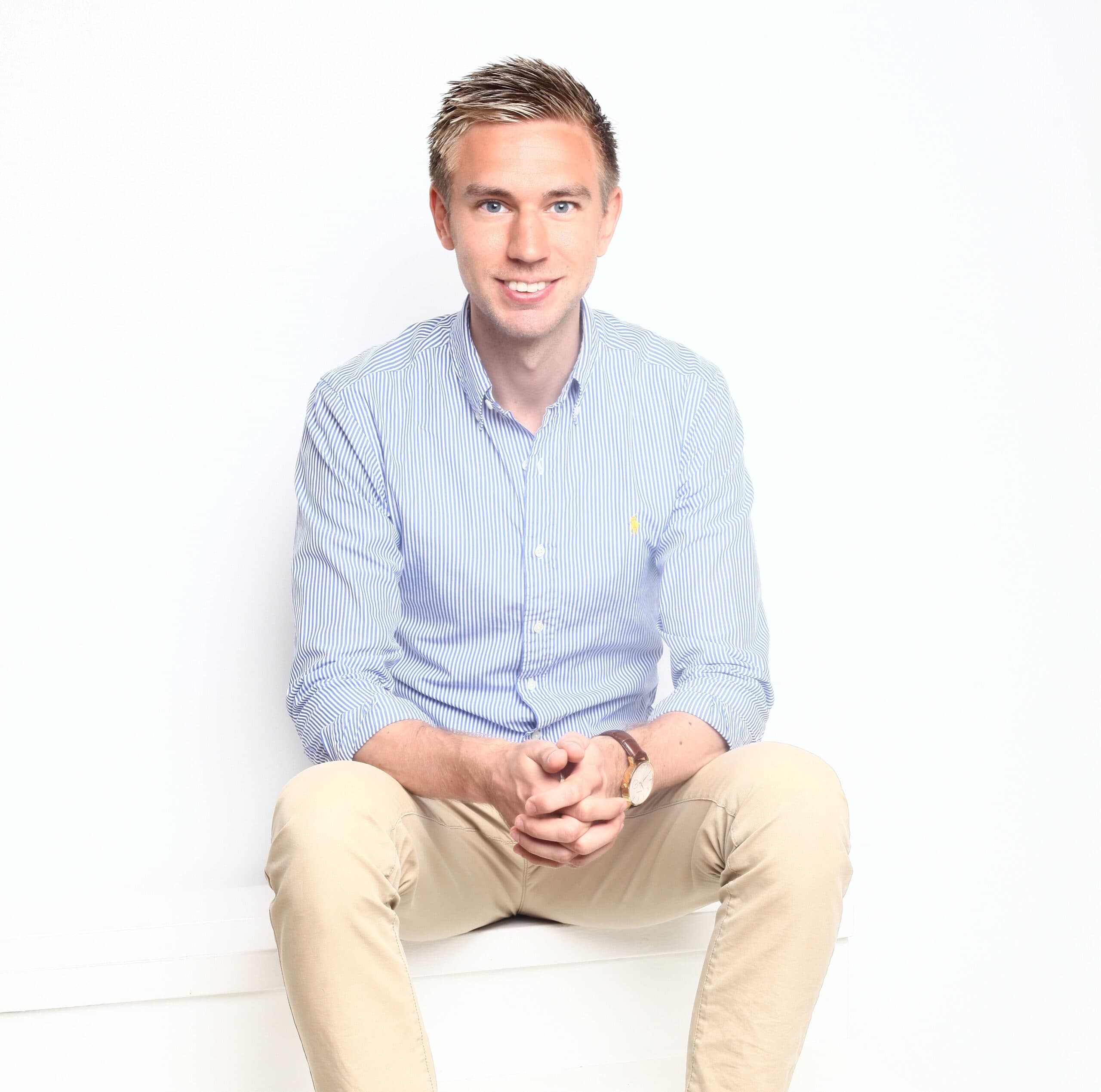 En porträttbild på en man