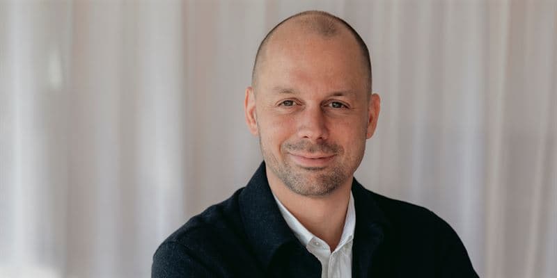 Johan Lundgren press