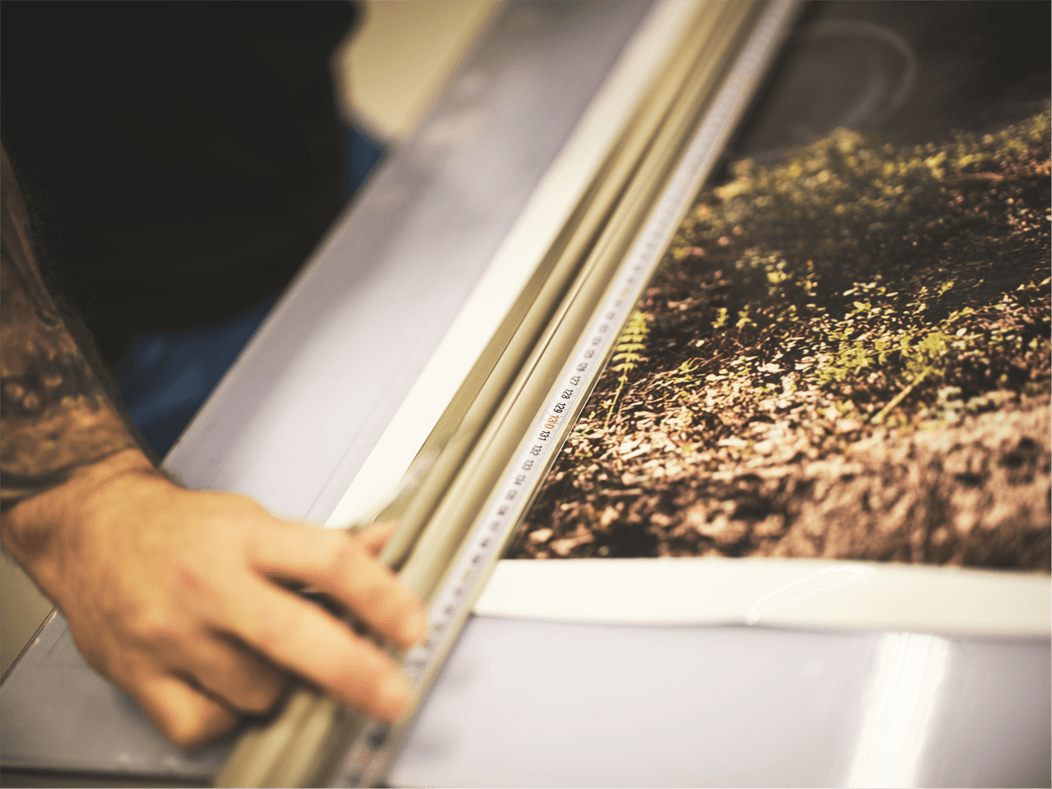 Mäter en bild med tumstock